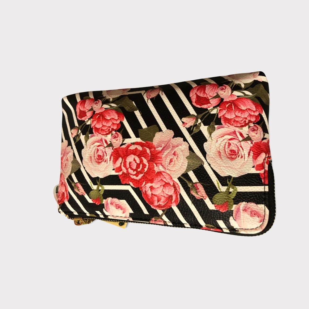💋 Luv Betsey Talli Stripe Wristlet Pouch With Gold ♥️ Zippers - Picture 7 of 10